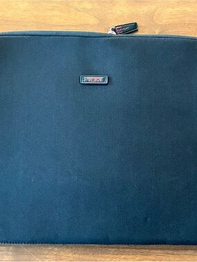 New Tumi Black Laptop Sleeve Case